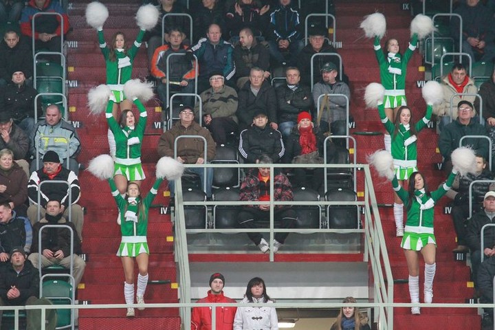 VSTUPNÉ NA PLAY OFF
